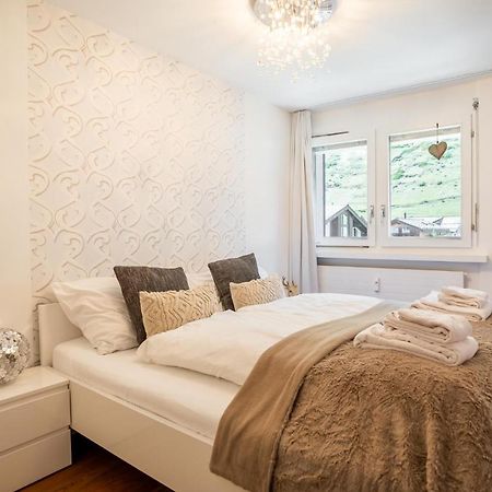 צרמט Stylish Home With Matterhorn View In The Center מראה חיצוני תמונה